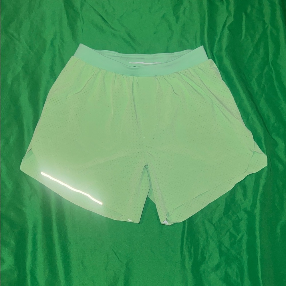 lululemon athletica Neon Green Athletic Sport Shorts size Medium